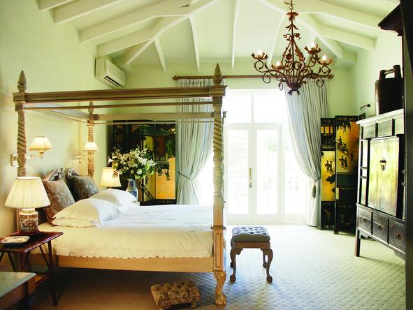 Colona Castle - Bedroom2